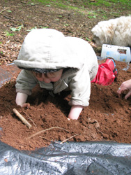 Outdoor nature classes for families and schools by Mud Pies